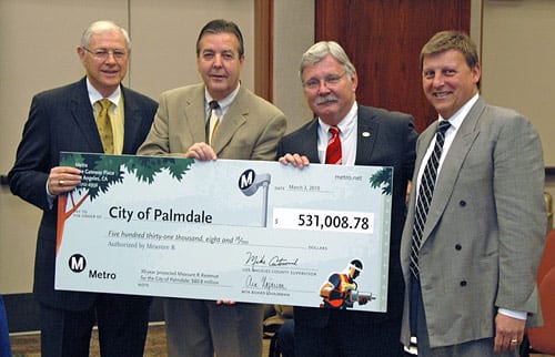Metro and City of Palmdale officials at presentation of Measure R funds. Photo: Metro/Jose Ubaldo