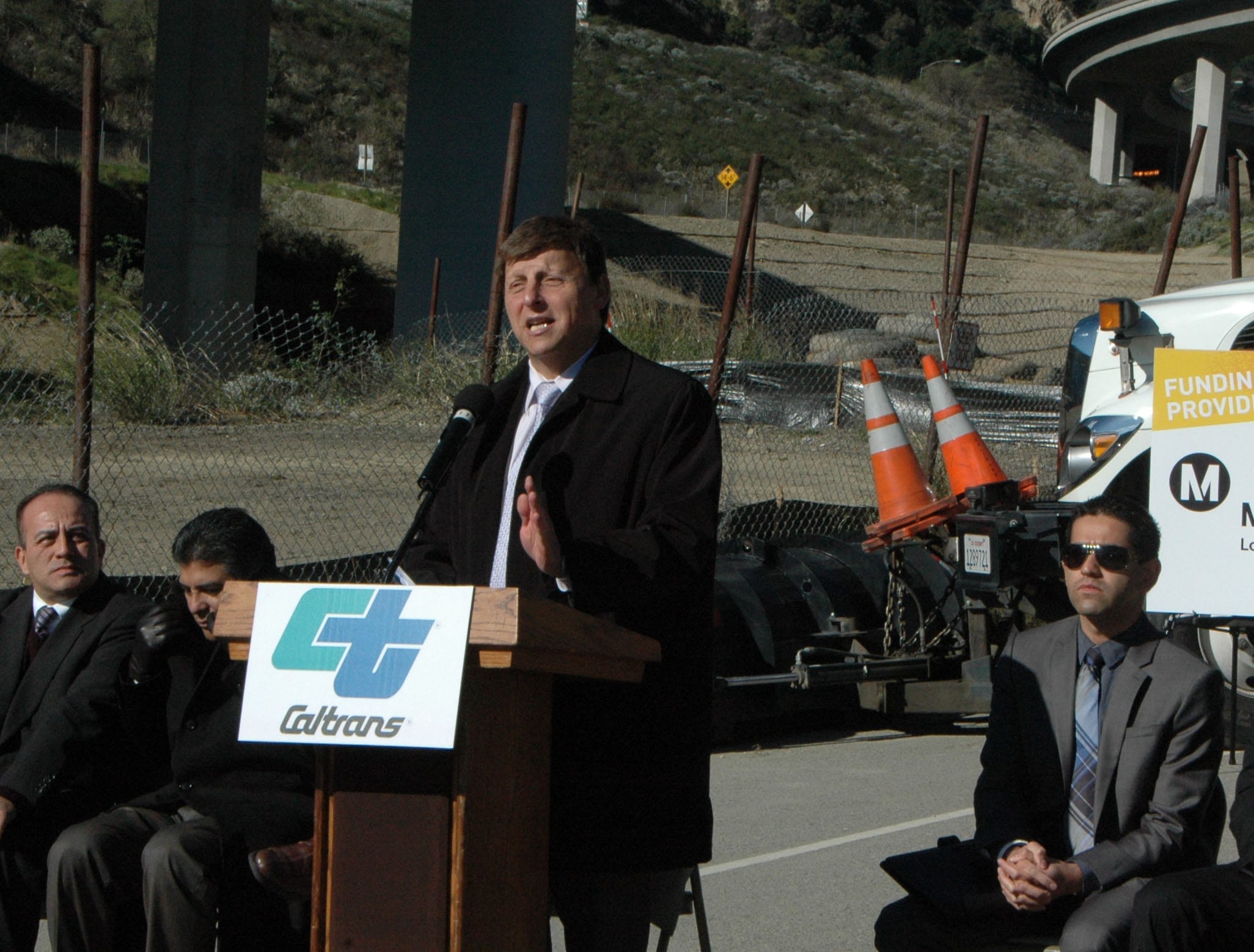 Glendale Councilman and Metro Board Member Ara Najarian speaks at this morning's event. 