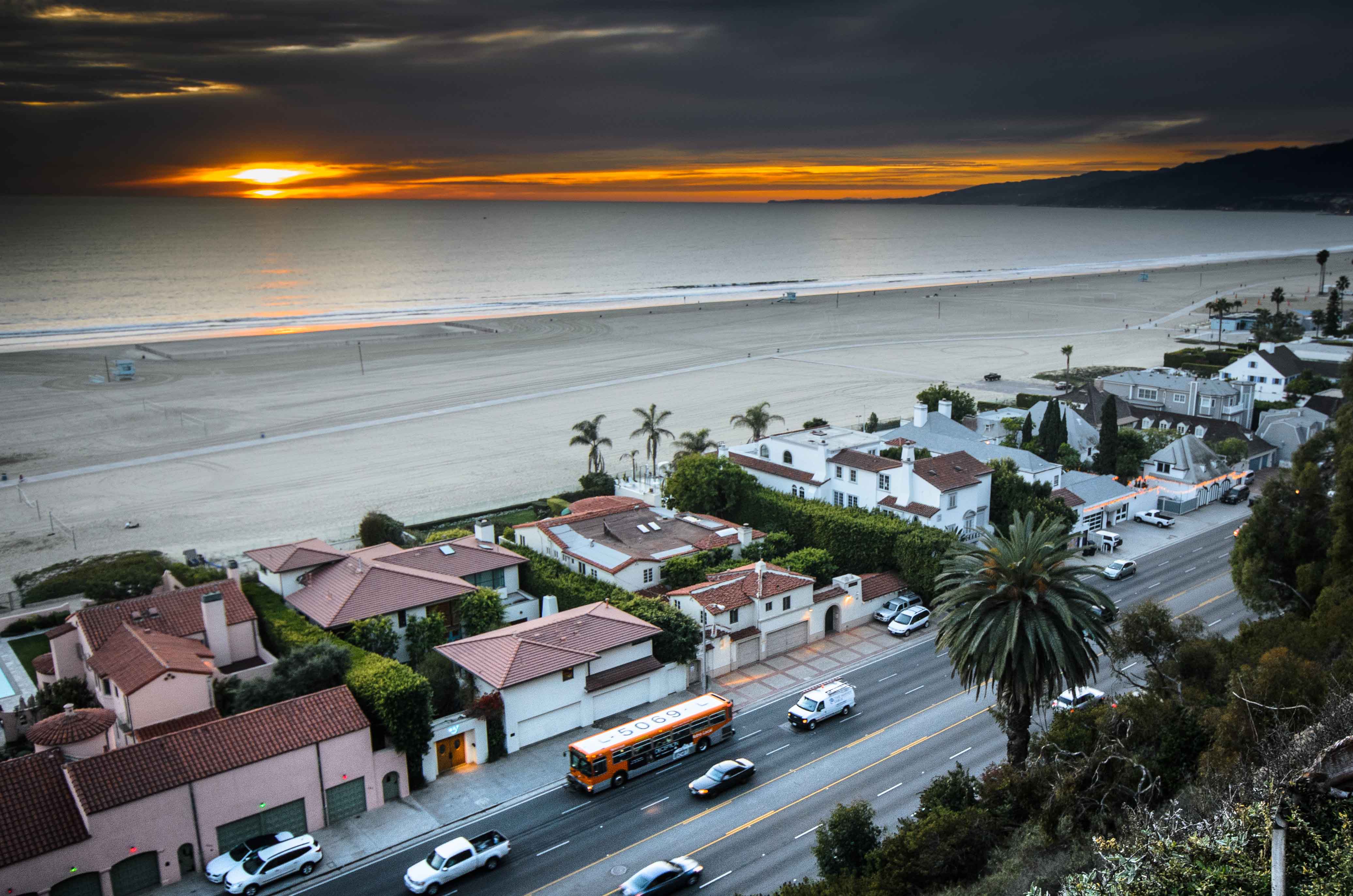 Art of Transit: The 534 bus on Pacific Coast Highway at sunset last Friday. Photo by Steve Hymon/Metro. 