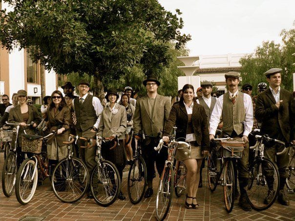 Tweed ride cyclists at Union Station