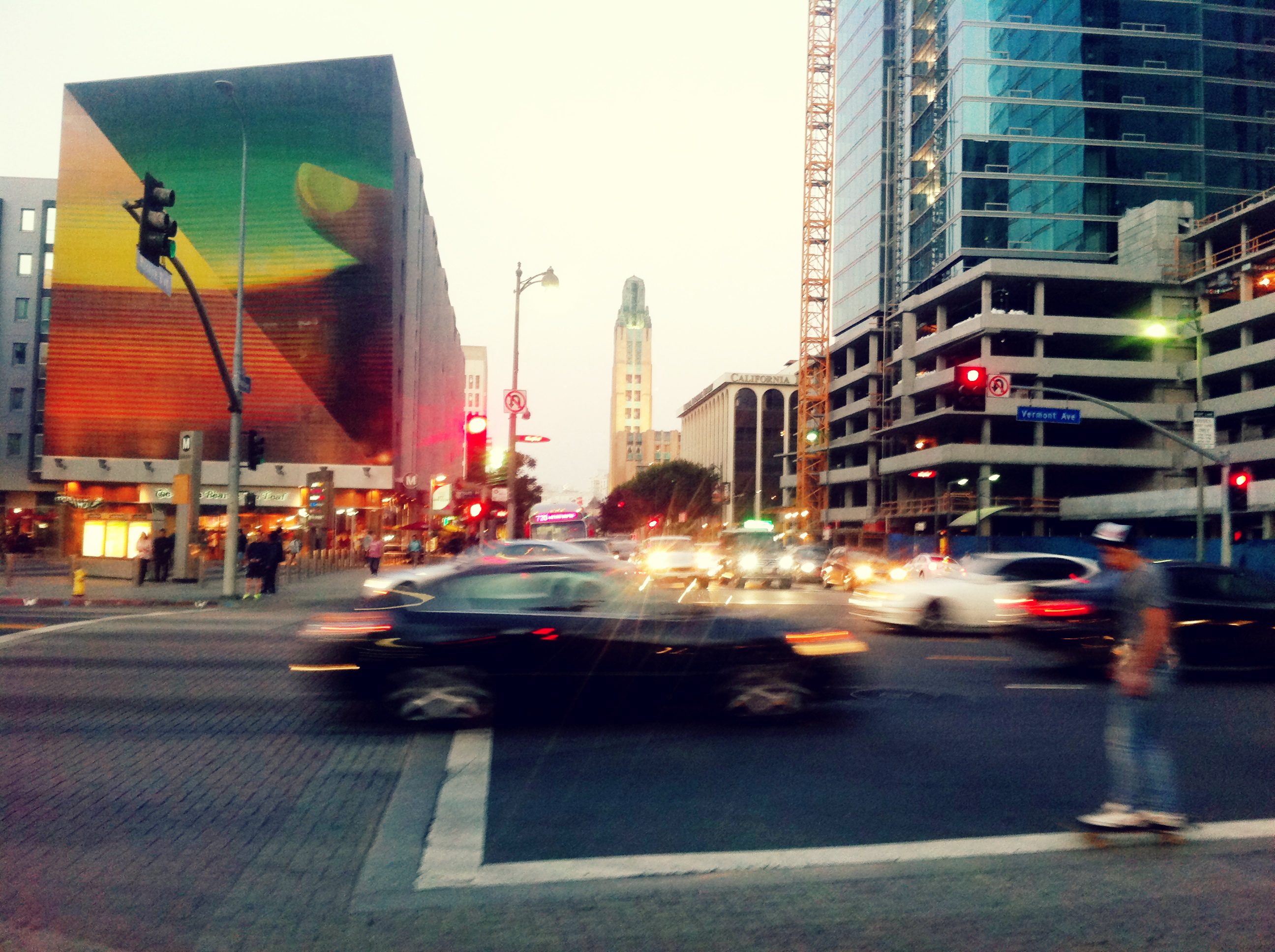 Photo: Intersection at Wilshire / Vermont