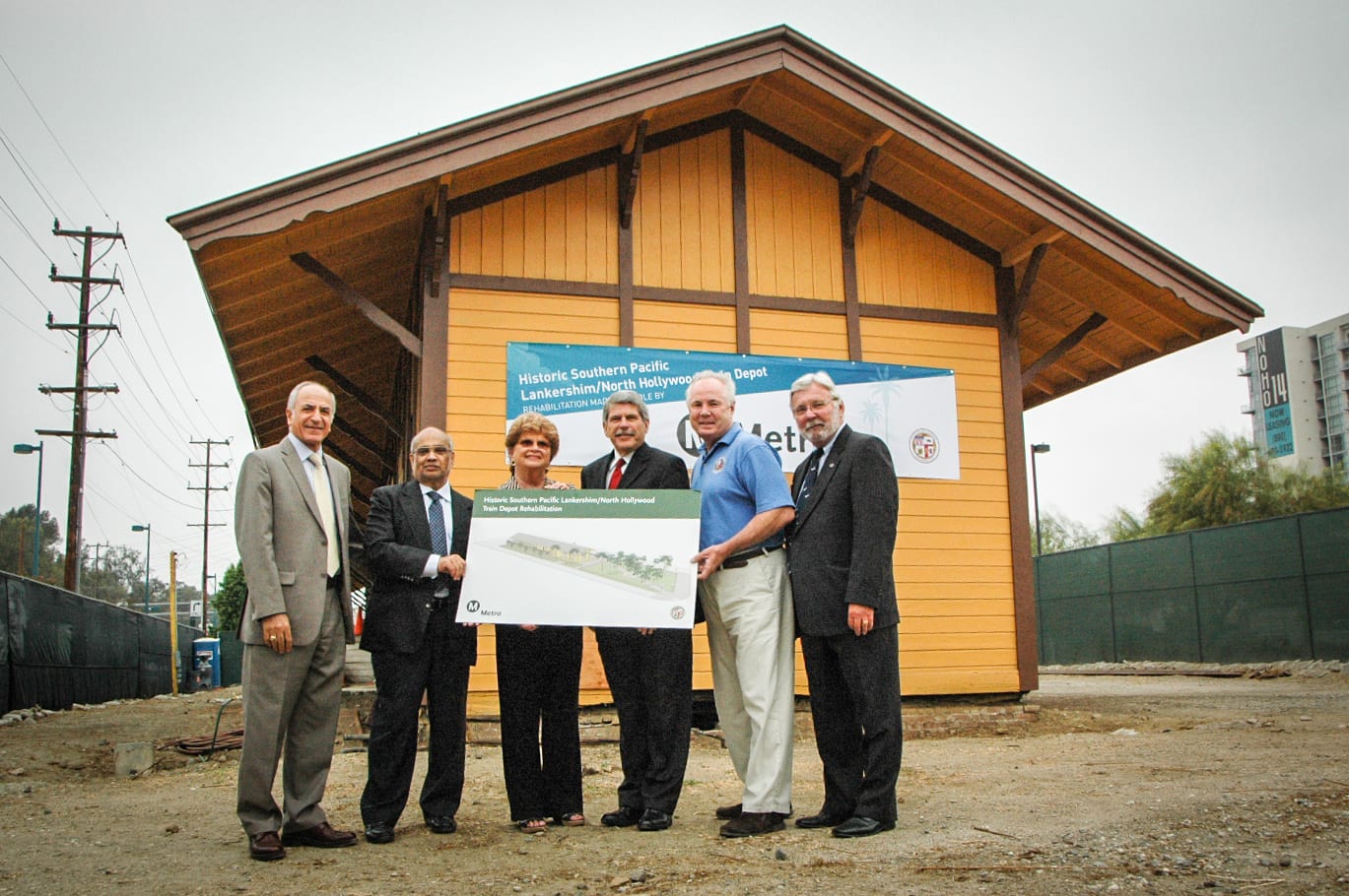 From left: Murthy, Metro Board of Directors Chairwoman Diane DuBois, Los Angeles County Supervisor Zev Yaroslavsky, L.A. Councilman Tom LaBonge and Metro CEO Art Leahy. Photo by Jose Ubaldo/Metro.