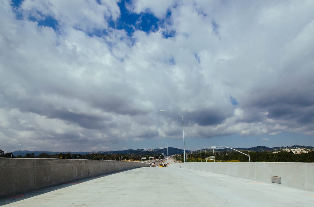 The new eastbound Wilshire to northbound 405 flyover on-ramp. Photo by Steve Hymon/Metro. 