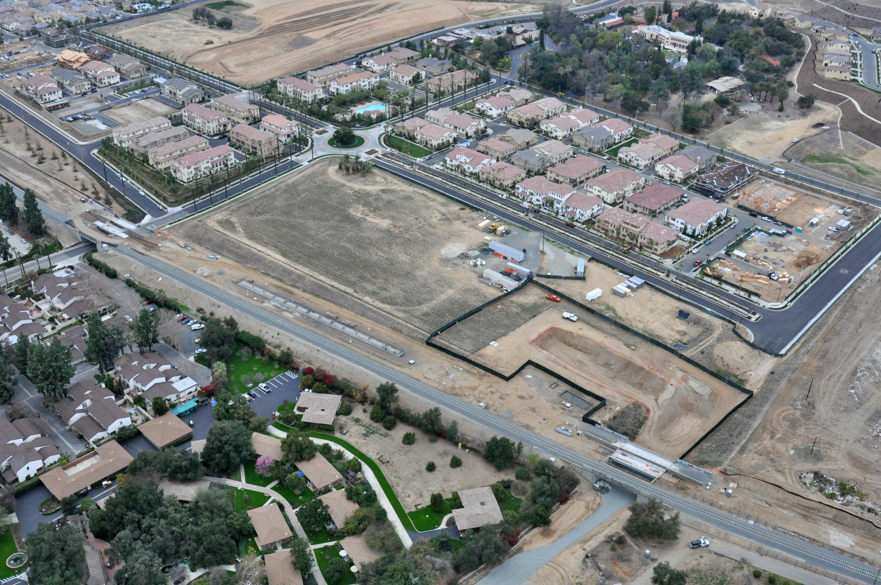 Citrus_College-APU_Station_and_Parking_-_aerial