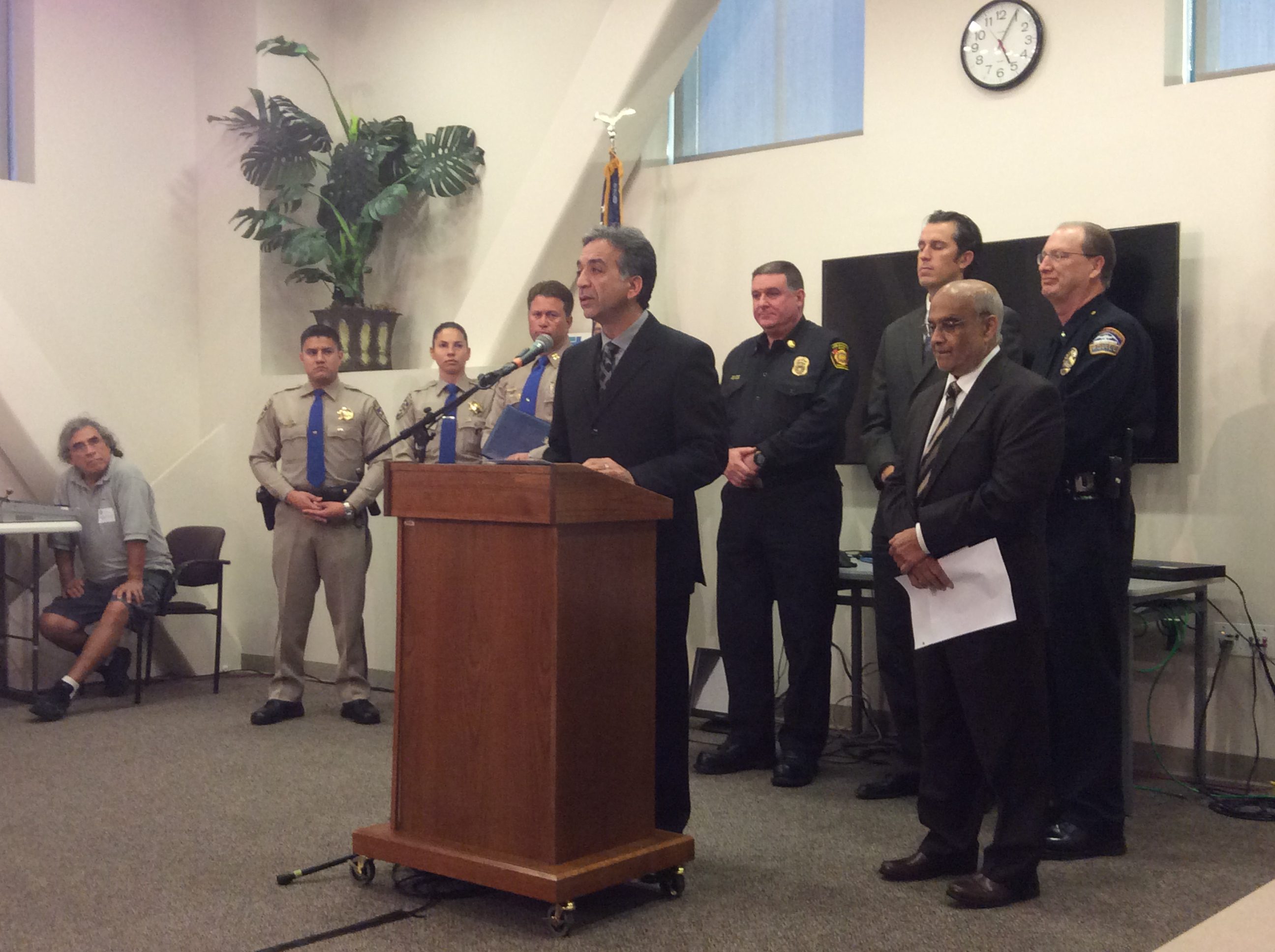 Officials again asked the public to avoid the 405 and Sepulveda Pass area this weekend at a news conference Friday afternoon at Caltrans' Traffic Management Center. Photo by Dave Sotero/Metro.