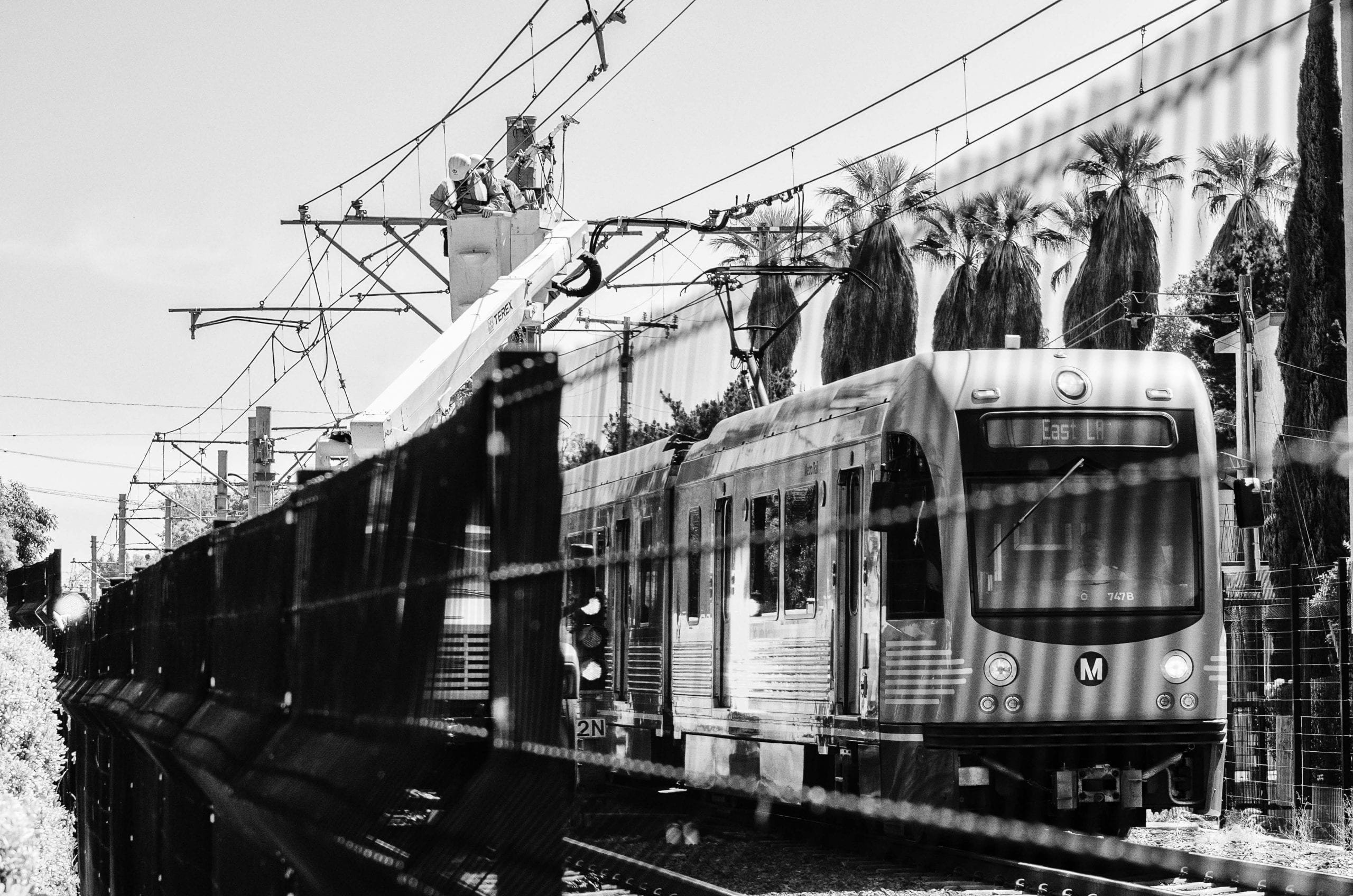 Metro crews working on repairing the Gold Line on Thursday morning. Photo by Steve Hymon/Metro.