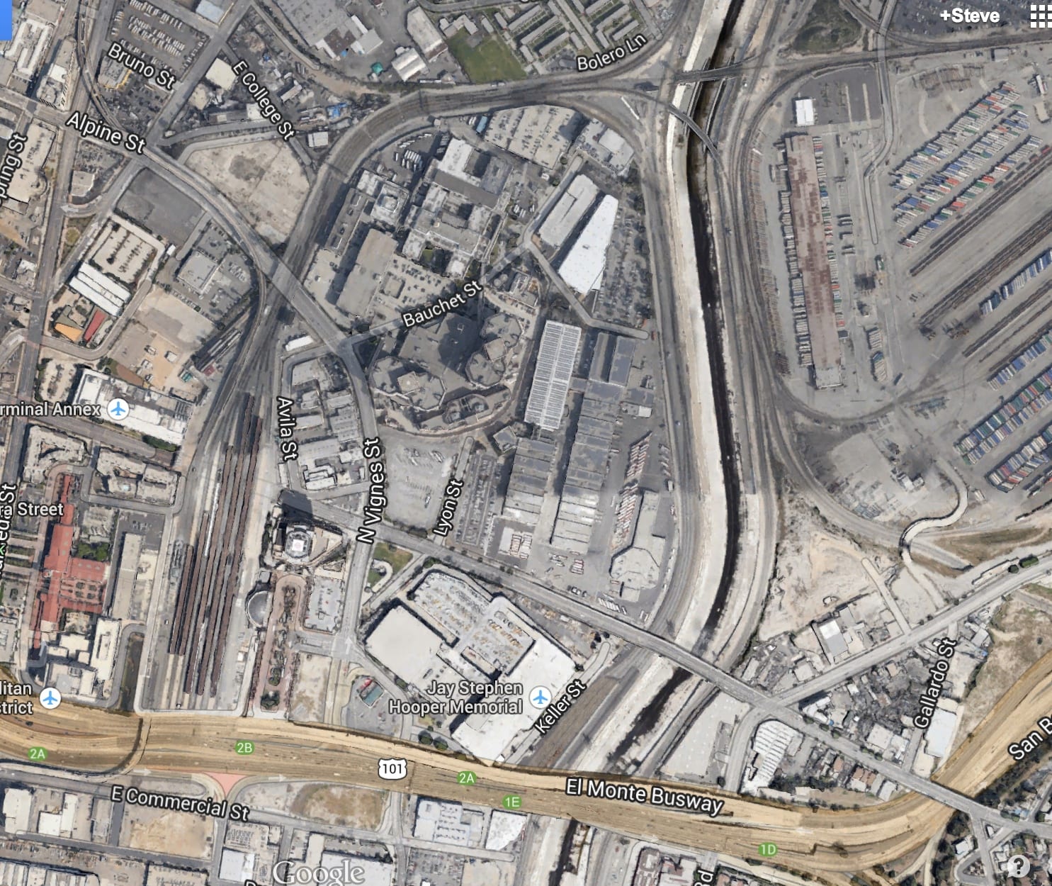 The project will extend tracks south from Union Station. Under the current setup, all trains must enter and exit the station from the north. Photo: Google Maps.