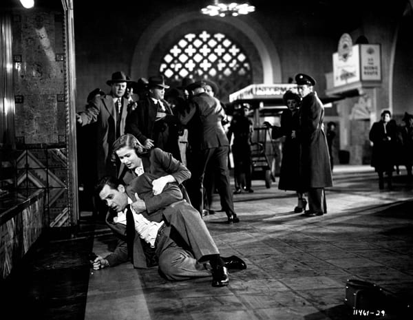 Still from Union Station, the 1950 film in which Los Angeles' station plays its Chicago counterpart of the same name. No mere backdrop, the director filmed extensively throughout the station. Courtesy of Paramount Pictures. 