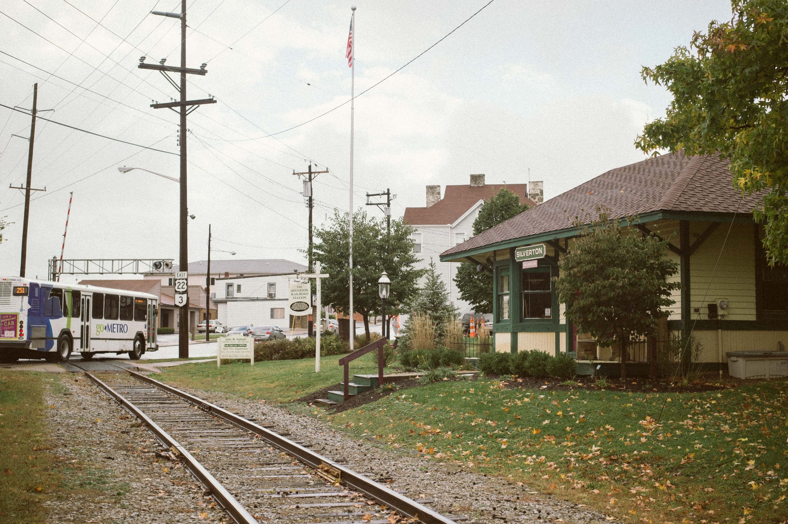Rail is a thing of the past in Cincinnati, where transit means "Go Metro." Photo by Steve Hymon/Metro. 