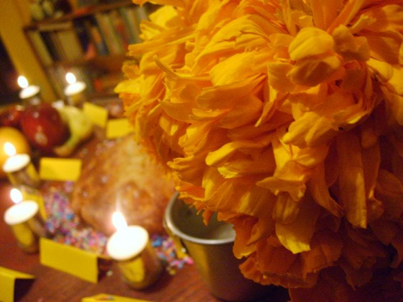 Gorgeous photo "Dia de los Muertos 2007 #22" by Daniel Ivan via Flickr/CC.