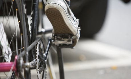 Bike-Blog-Man-riding-bicy-003