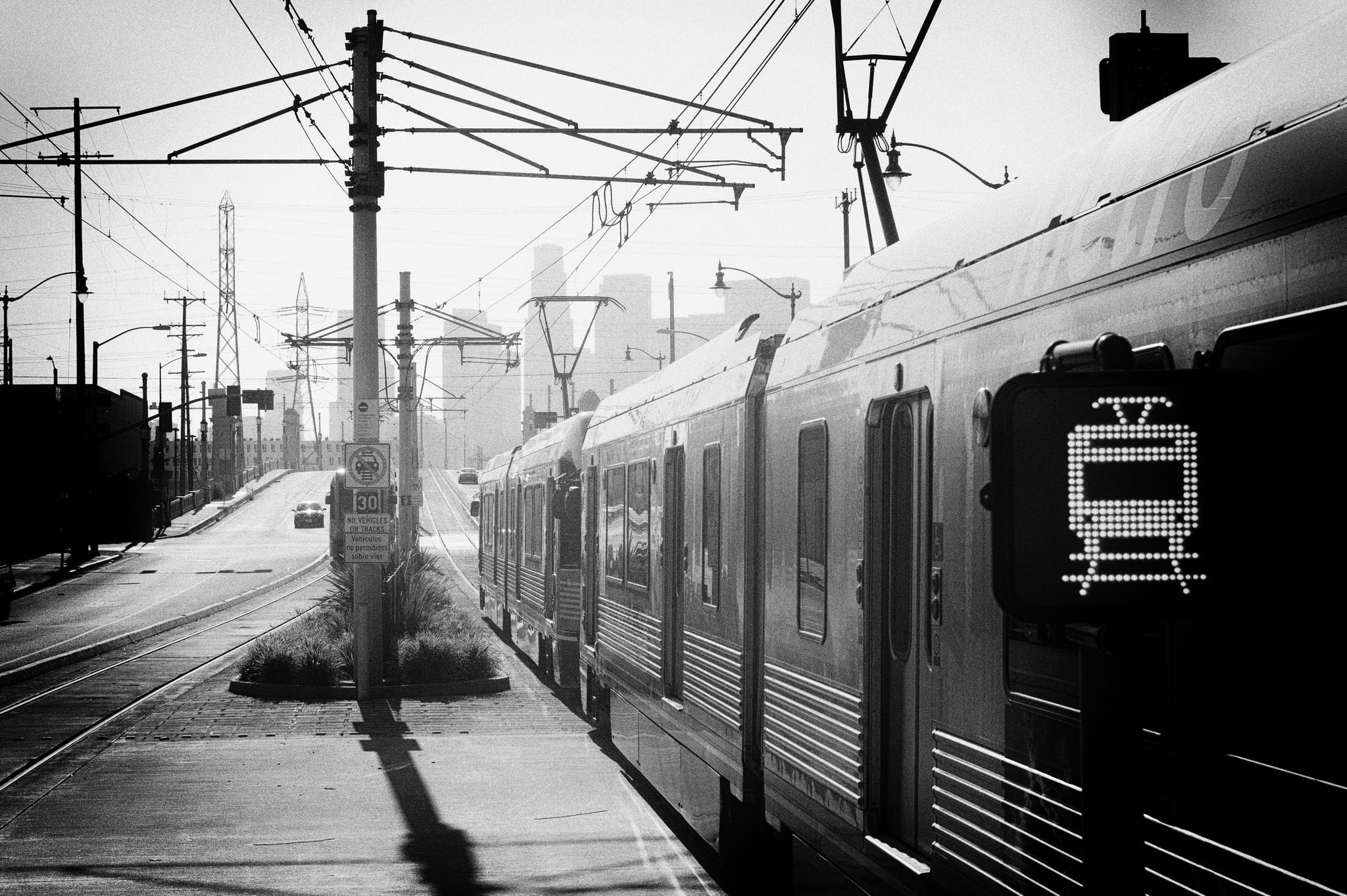 An Eastside Gold Line headed toward DTLA. Photo by Steve Hymon/Metro. 