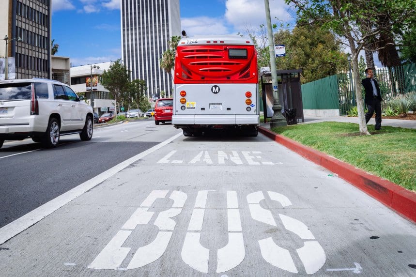 The new peak hour bus lane on Wilshire Boulevard. Photo: Metro.