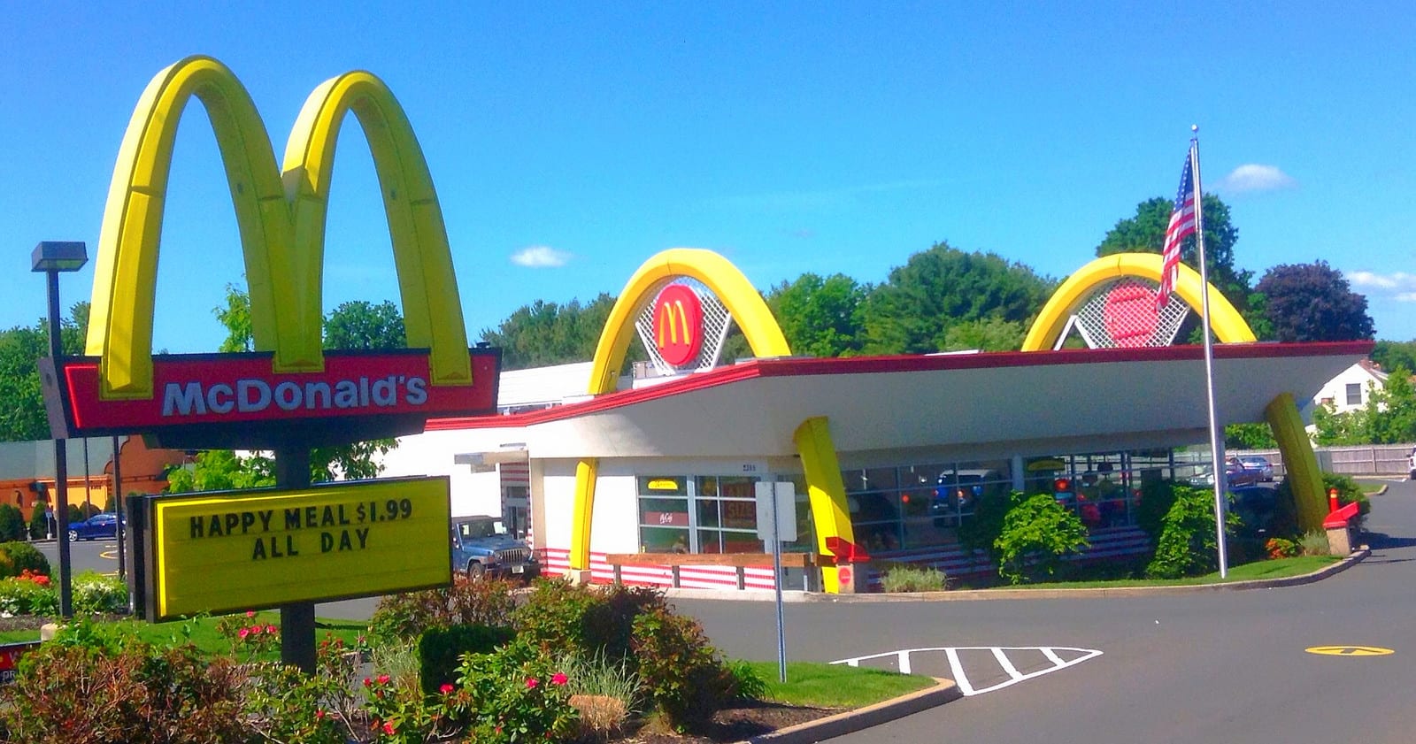 A McD's in Connecticut. Photo by Mike Mozart, via Flickr creative commons.