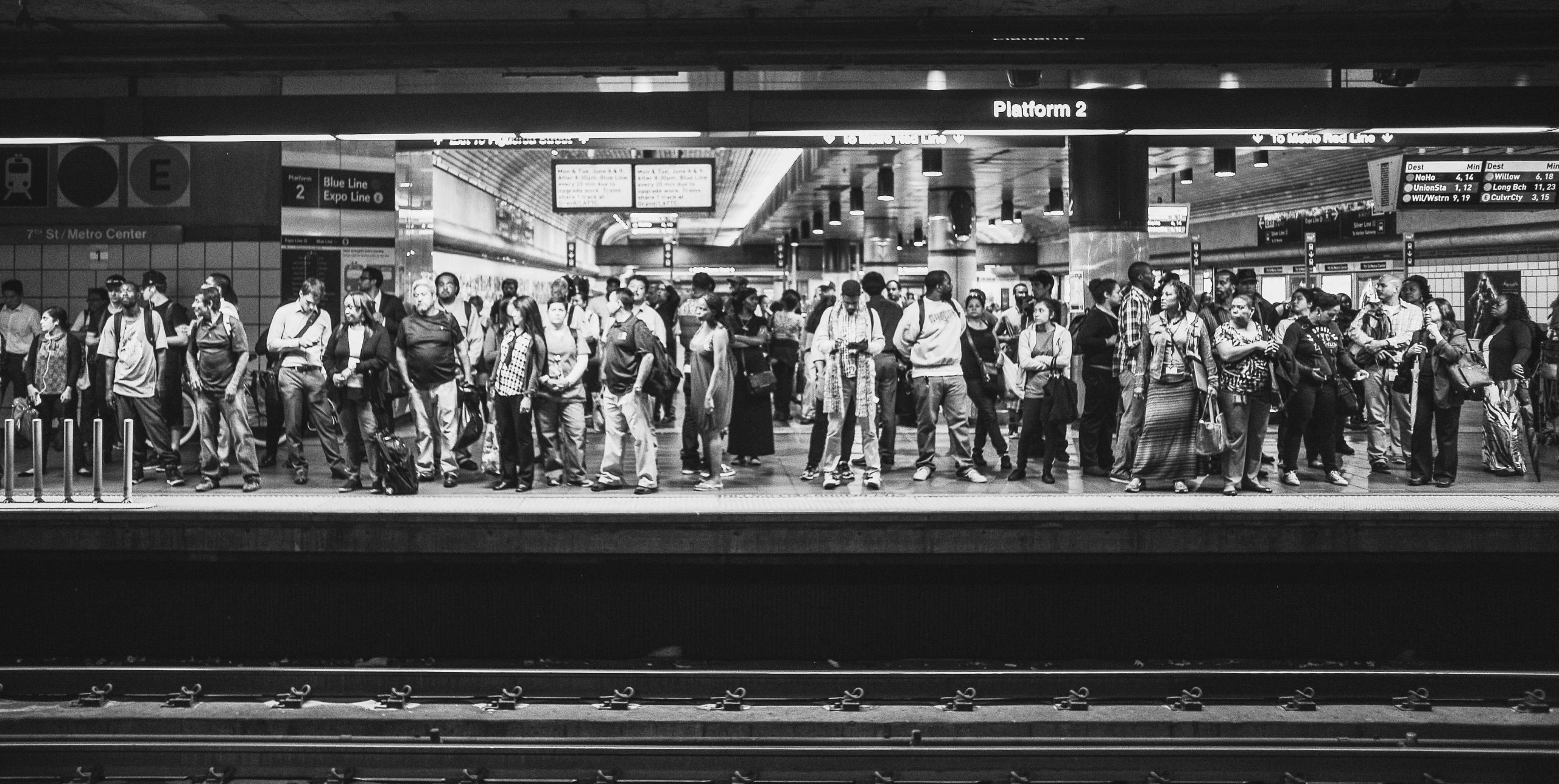 A busy afternoon at 7th/Metro Center's Blue/Expo Line platform. Photo by Steve Hymon/Metro