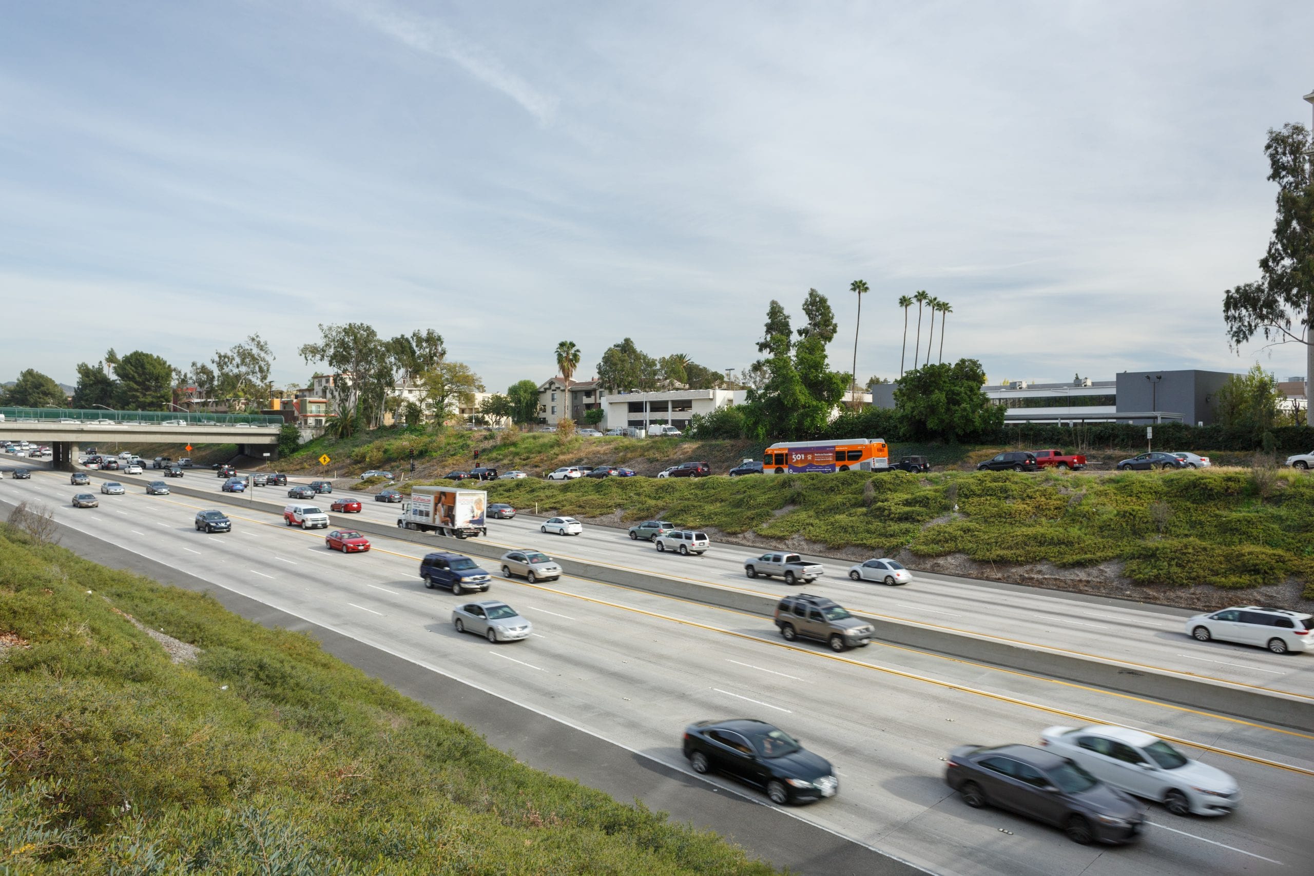 The NoHo-Pasadena Express bus service in action. Click above to learn more about the new express bus between Pasadena, Glendale, Burbank and NoHo. Photo by Peter Watkinson/Metro. 