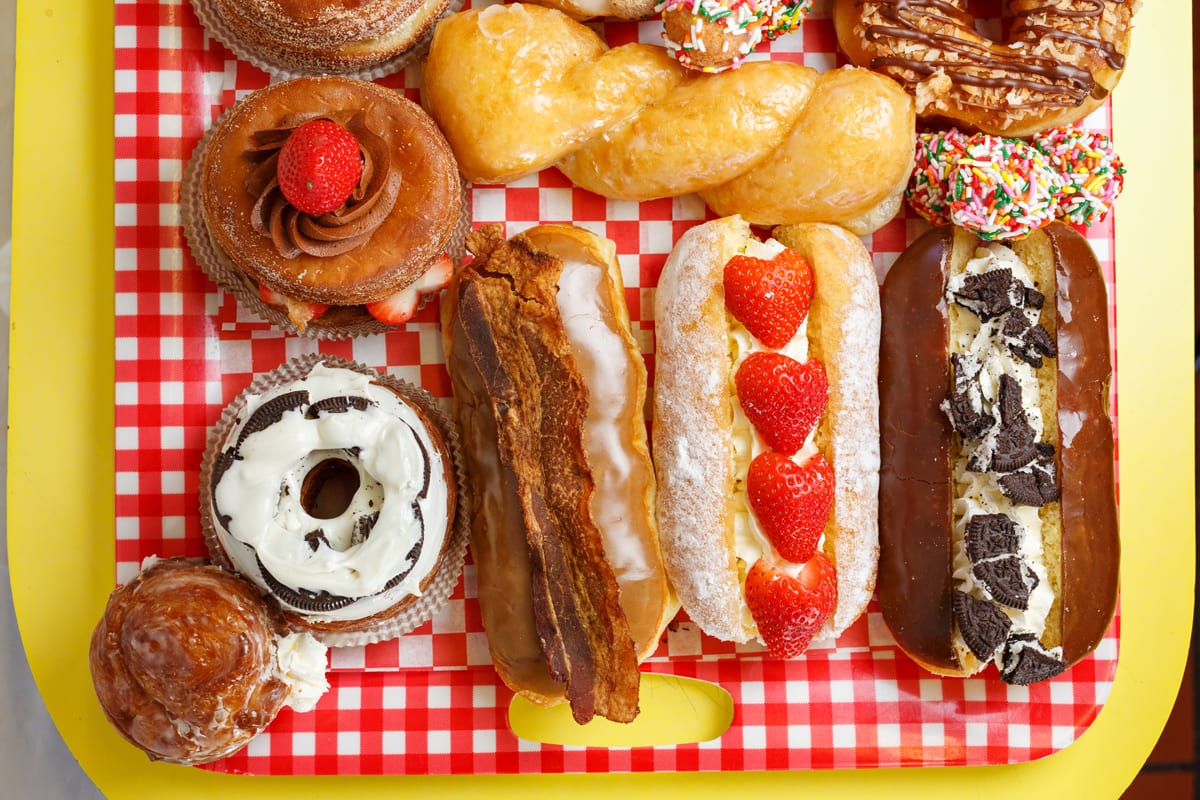 DK's Donuts & Bakery