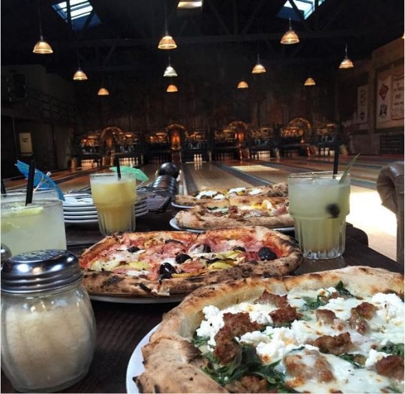 Pizza from Highland Pk Bowl via jal6ch6 instagram