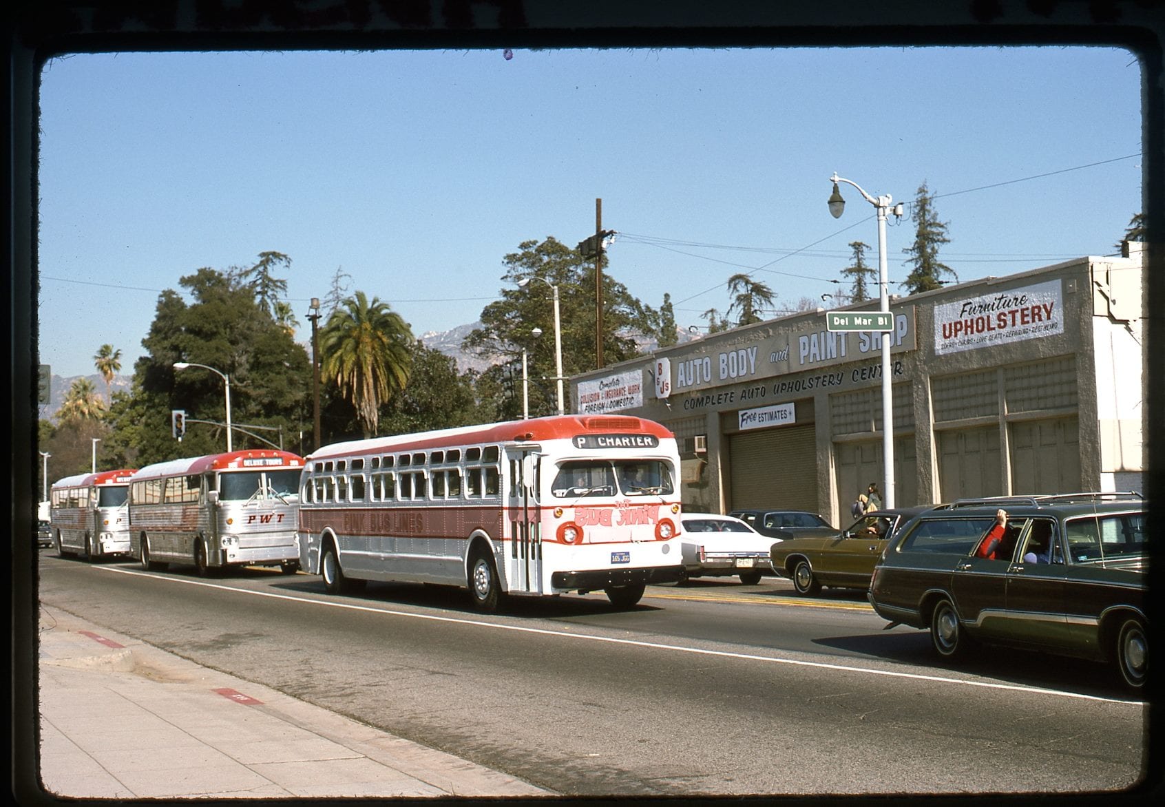 pink bus lines 2 js
